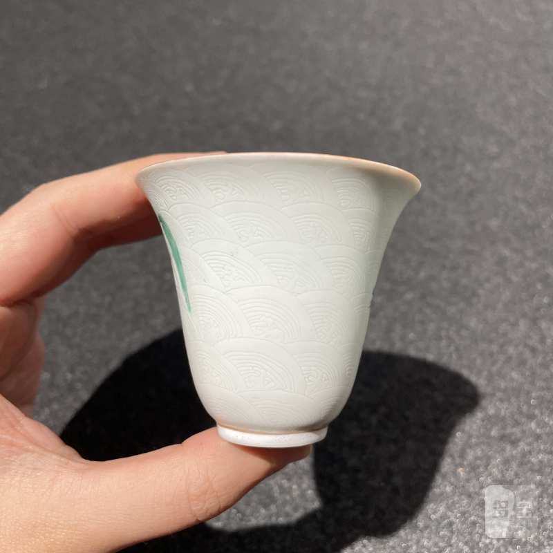 清嘉庆 轧道粉彩仙人乘槎图小杯 - 图5
